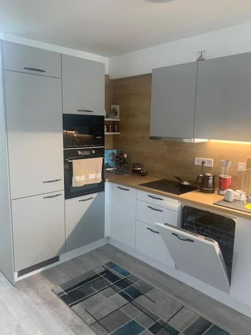 Euphoria/Luxurious Accomodation Kosice Bagian luar foto